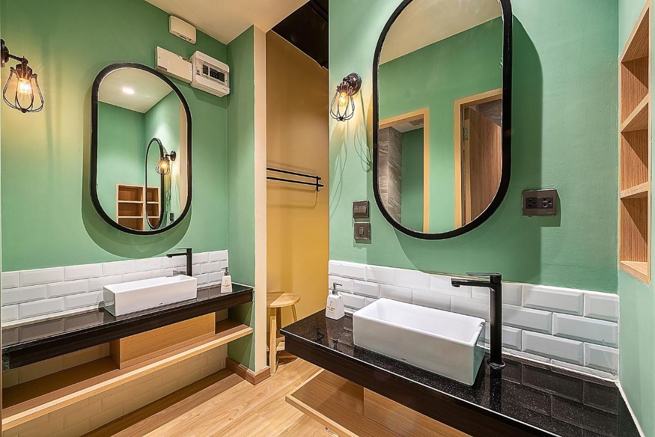 Phra Nakhon Poshtel Hostel Банкок Екстериор снимка