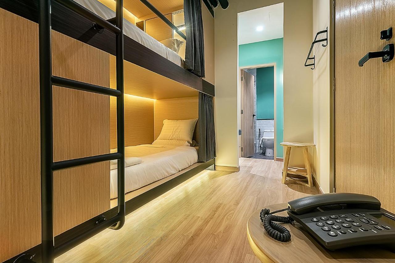 Phra Nakhon Poshtel Hostel Банкок Екстериор снимка