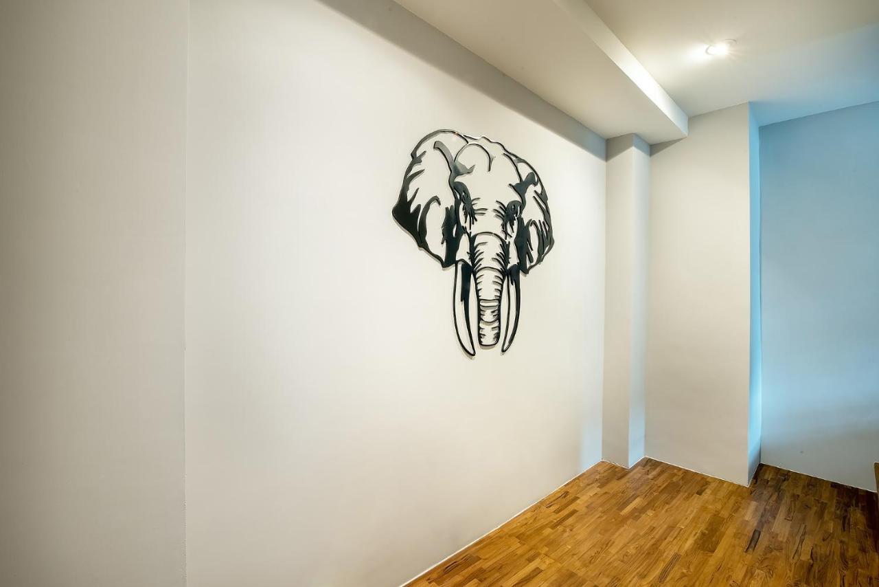 Phra Nakhon Poshtel Hostel Банкок Екстериор снимка